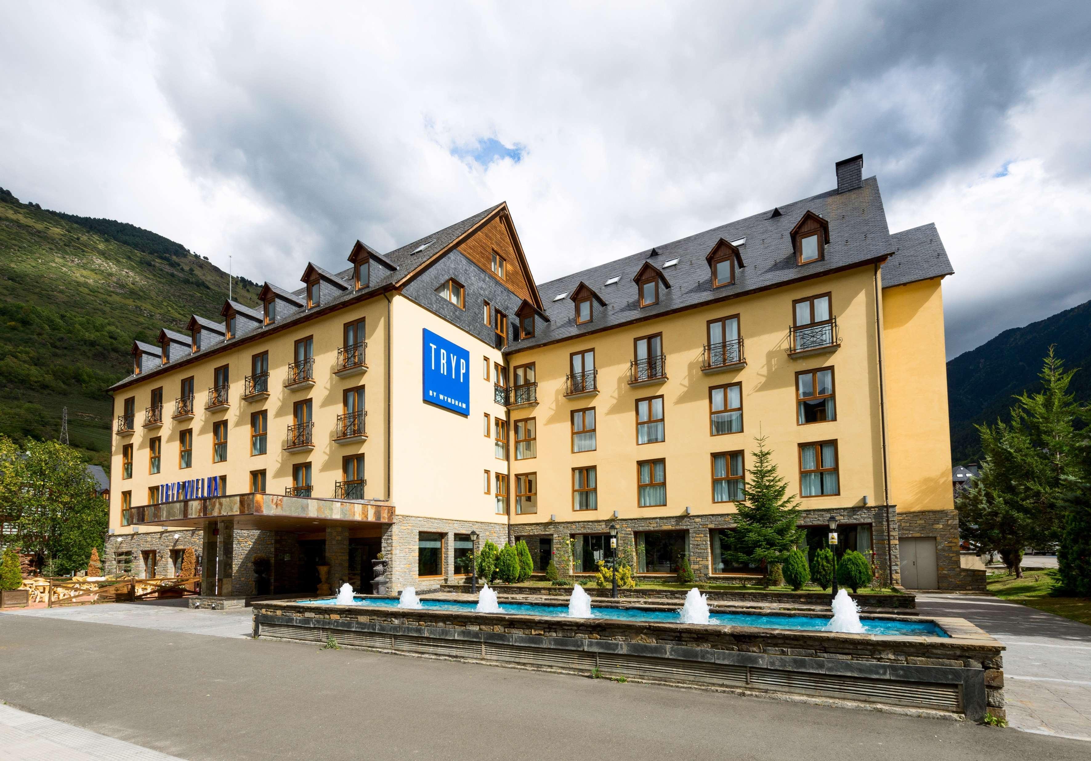 Hotel Vielha Val D'Aran, Affiliated By Melia Екстериор снимка
