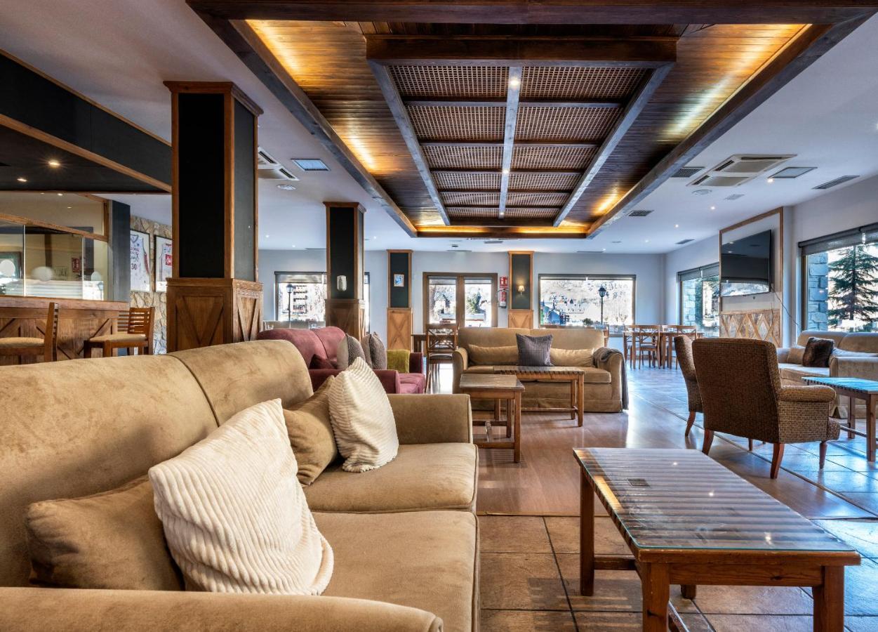 Hotel Vielha Val D'Aran, Affiliated By Melia Екстериор снимка