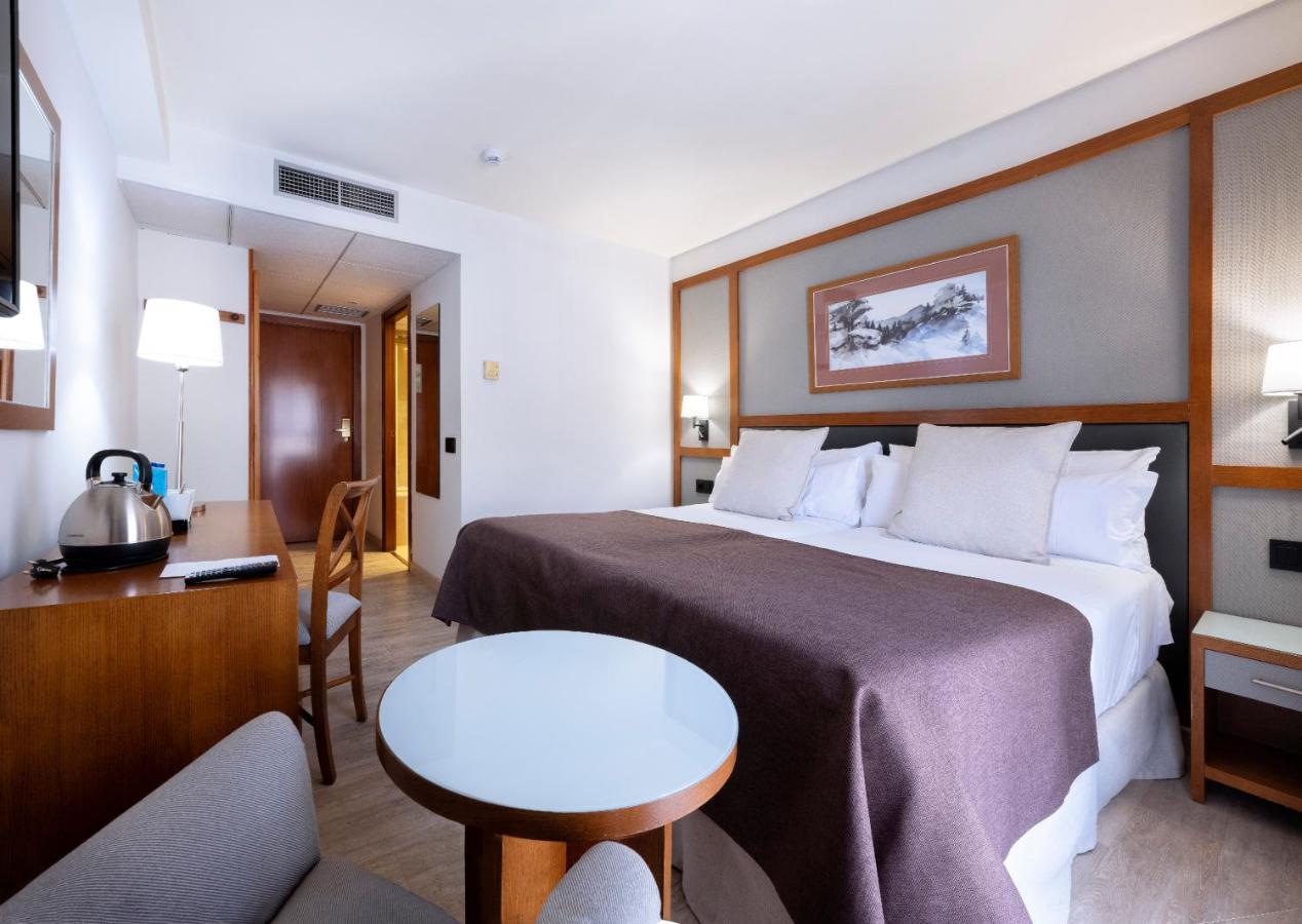 Hotel Vielha Val D'Aran, Affiliated By Melia Екстериор снимка