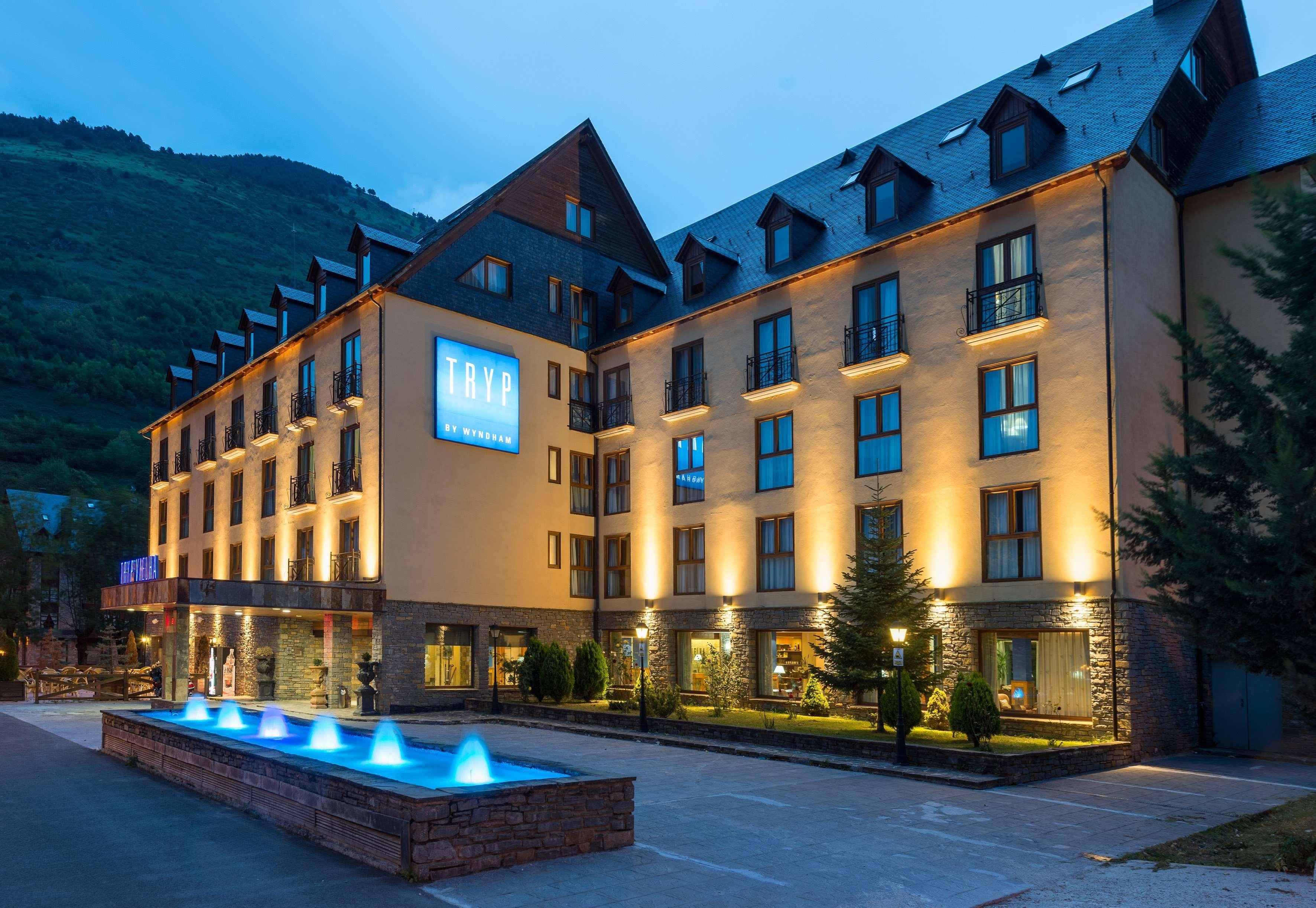 Hotel Vielha Val D'Aran, Affiliated By Melia Екстериор снимка