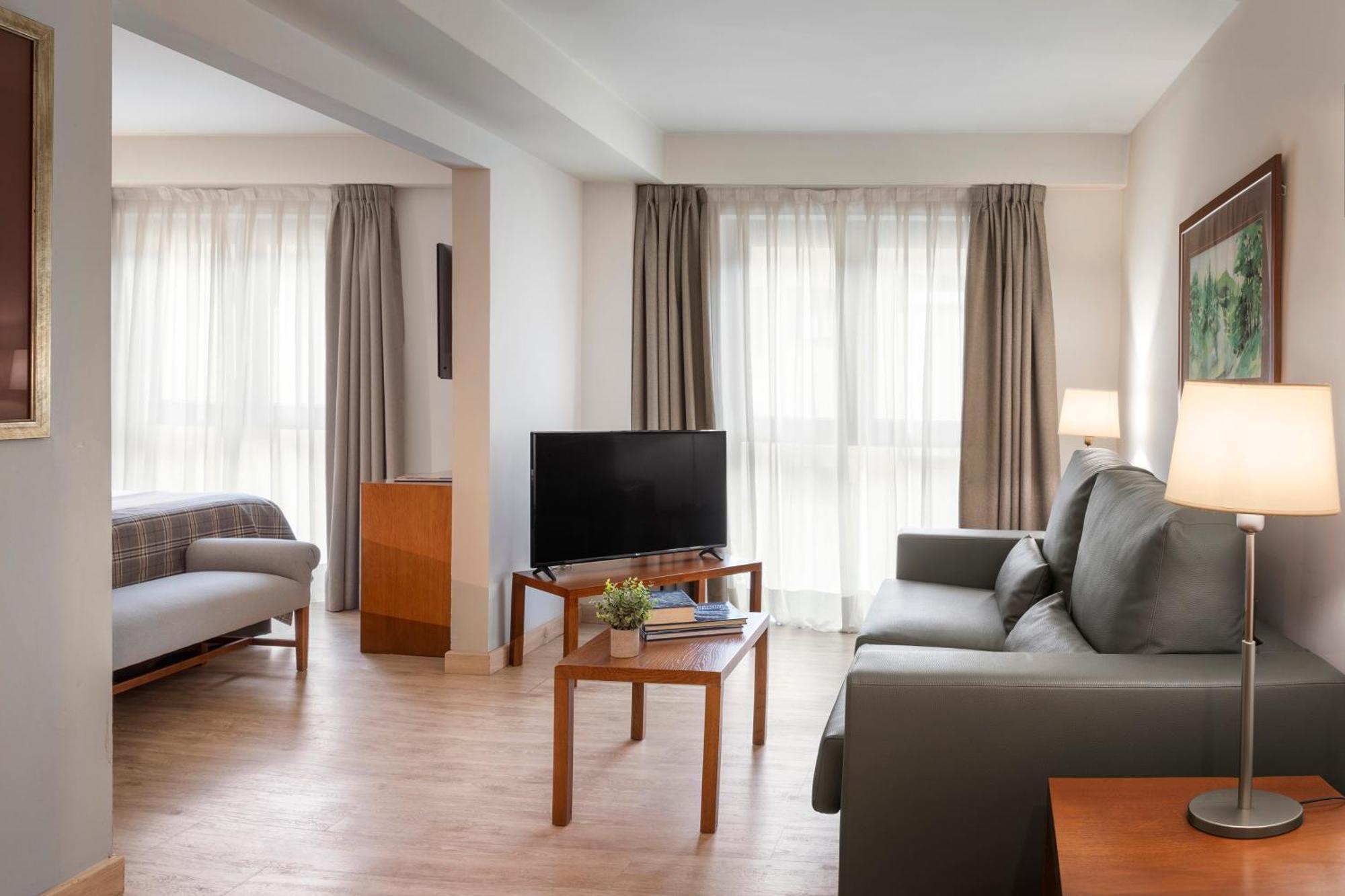 Hotel Vielha Val D'Aran, Affiliated By Melia Екстериор снимка